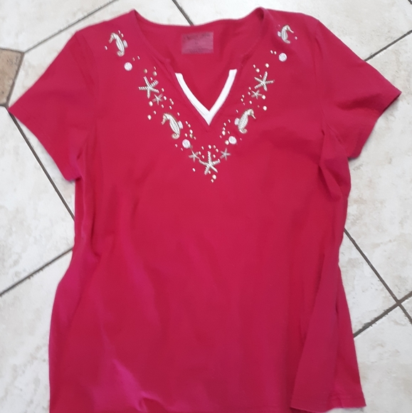 WOMEN'S SHORT SLEEVE TOP EMBELLISHED T-SHIRT - Picture 1 of 4